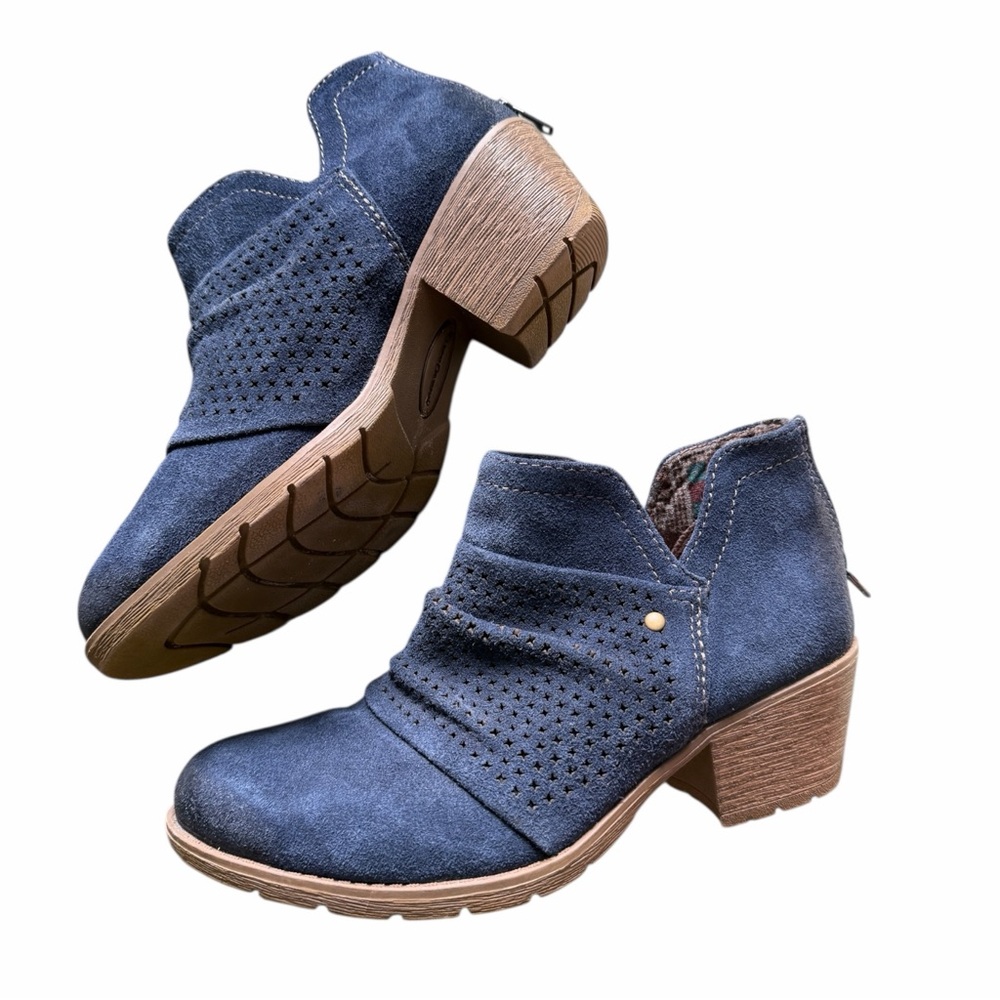 Earth Origins Suede Ankle Boots Amanda blue  Size 8 Womens Back Zip Comfortable‎